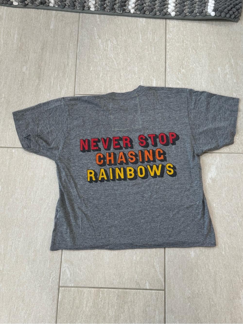 😊Aviator Nation Gray Boyfriend Smiley, Never Stop Chasing Rainbows Tee - Med😊 - Picture 2 of 13